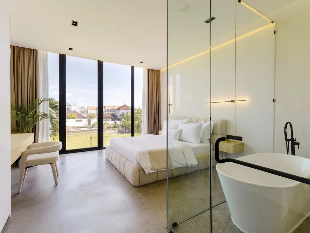 3 Bedroom Townhouse with Pool