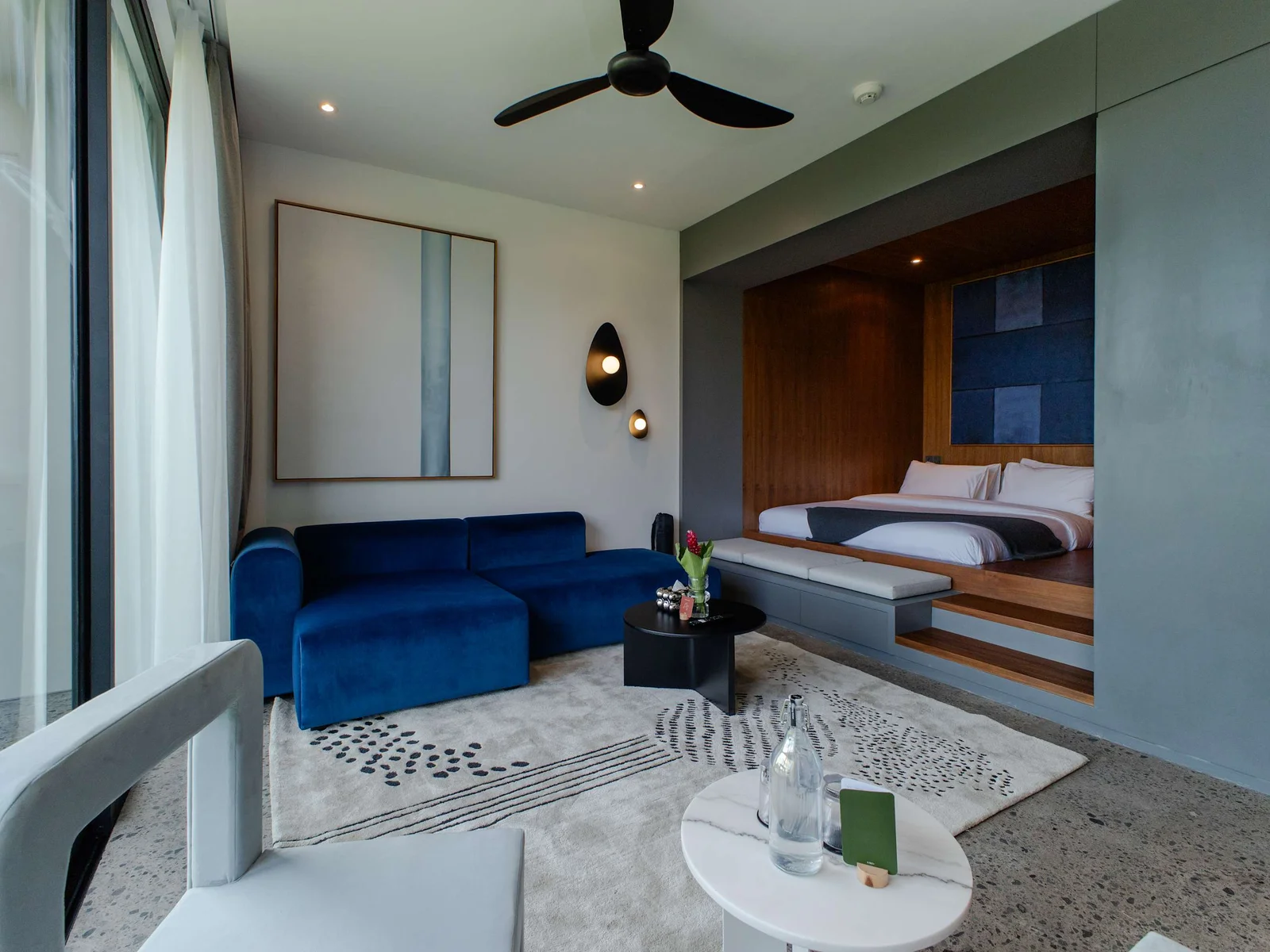 Ecoverse Studio T1
