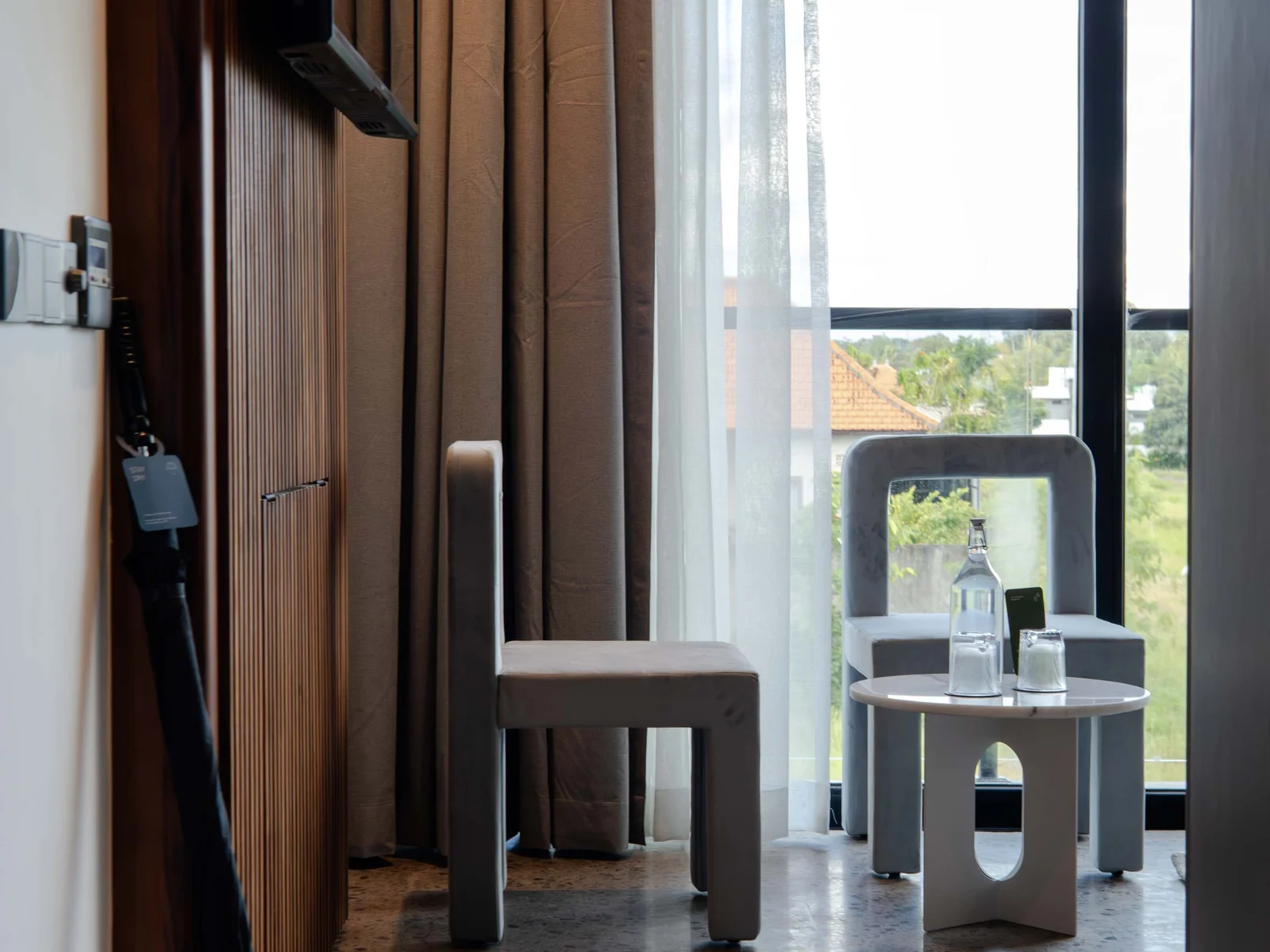 Ecoverse Studio T1
