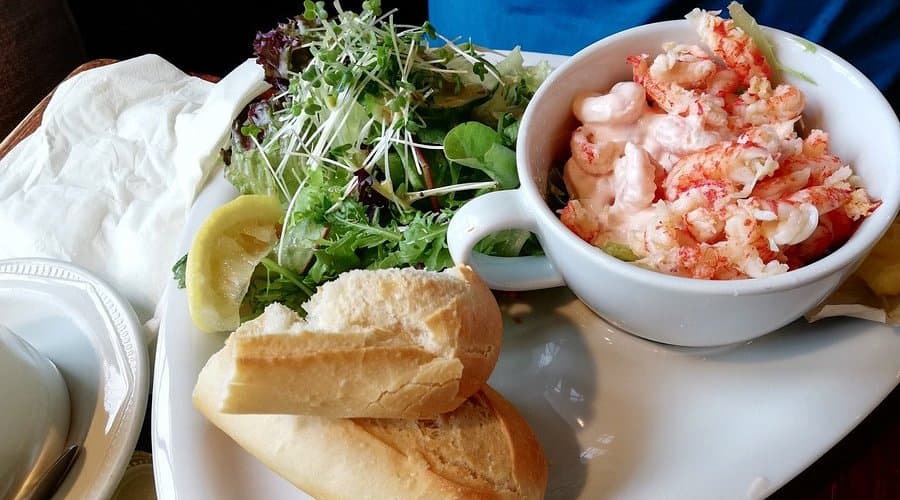Cozy Cafés and Light Bites in Bamburgh